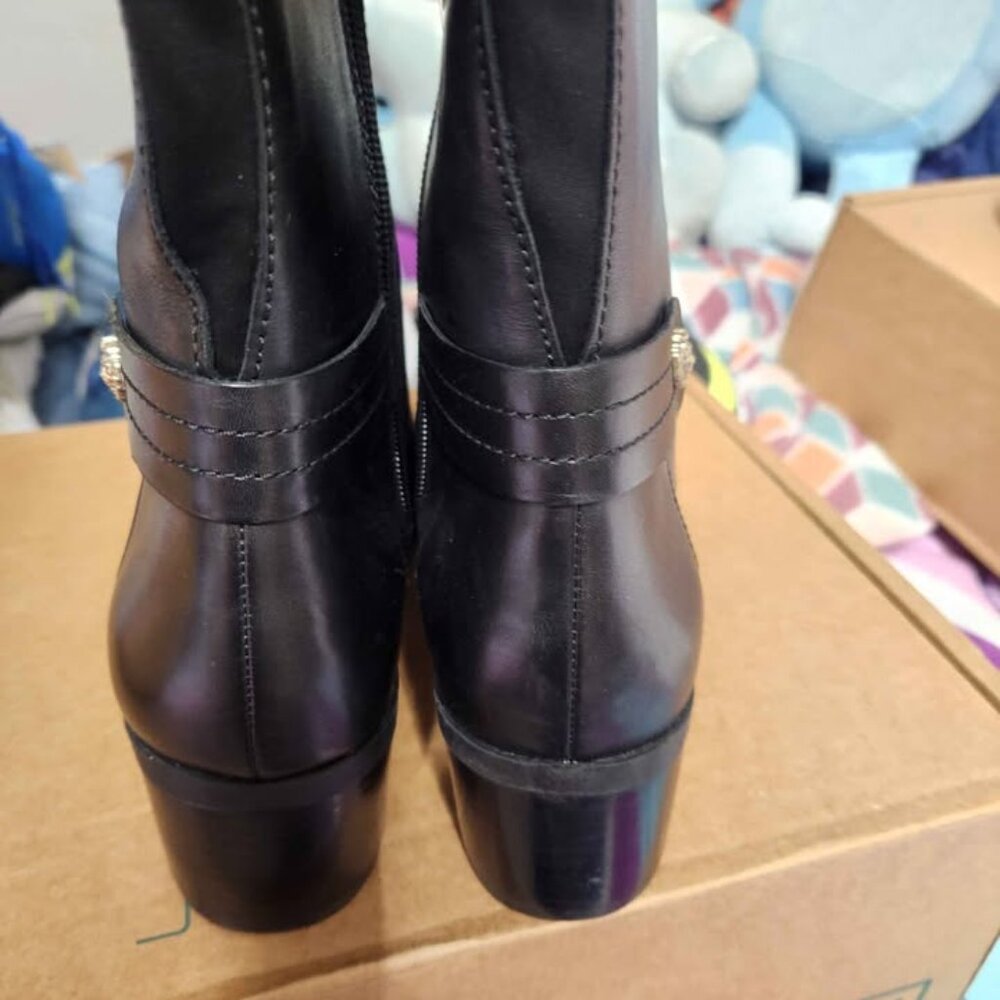Anne Klein black leather boots. Size 7 new with tags - Picture 4 of 7